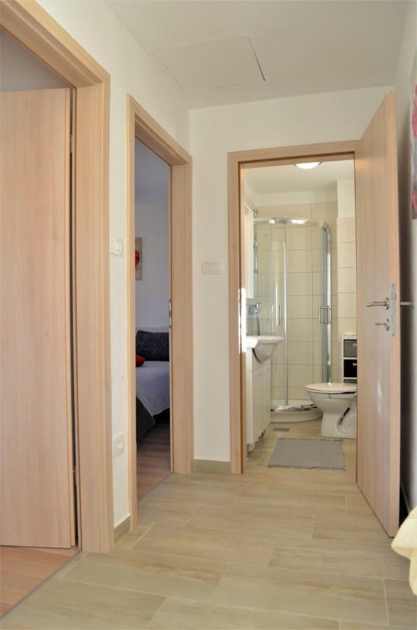 Jasmina Apartment Hum Kültér fotó